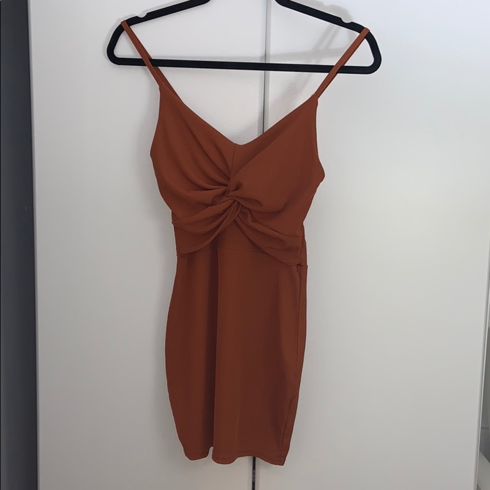 Camel strappy midi dress - Picture 2 of 5